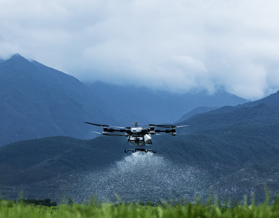 DJI Agras T100 vista lateral