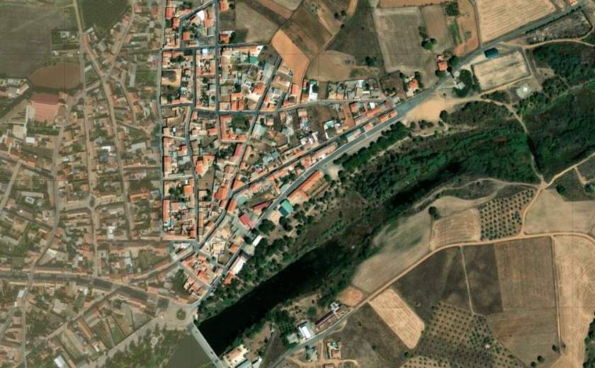 Vista de satélite de Avenida del Río Bullaque 79 · El Robledo (Ciudad Real)